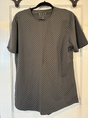 BYLT Basics Gray Short-Sleeve Crew with White Micro Dots